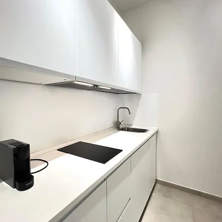 Duomo Modern דירה *