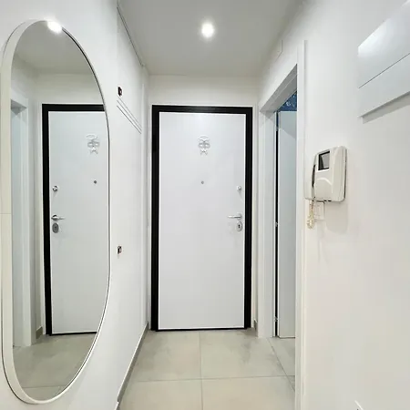 Duomo Modern Lägenhet *